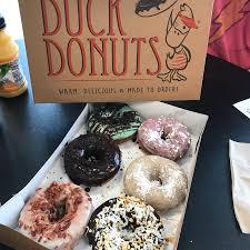 (do not crowd the pan,) cook for 3 to 3 1/2 minutes, turning occasionally, until the zeppole are golden and puffed. Duck Donuts Kissimmee Menu Preise Restaurant Bewertungen Tripadvisor