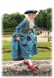 Il y a quelques années encore, les femmes devaient s'habiller au rayon homme pour pouvoir chasser, désormais terres & eaux vous offre une sélection de produits 100% femmes et vous. Le Costume De Chasse Au Feminin Rochefort En Histoire