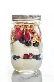 5 Make Ahead Fruit Greek Yogurt Parfait Ideas To Try For Breakfast Recipe Mason Jar Meals Greek Yogurt Parfait Fruit And Yogurt Parfait