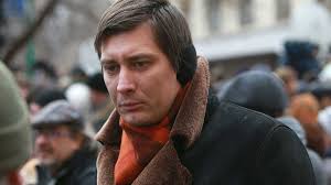 Дмитрий гудков is on facebook. Polchasa Dolbyat V Dver Dmitrij Gudkov Pokazal Kak K Nemu Prishli Siloviki Daily Storm
