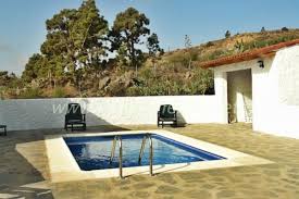 Casa idoya es una casa rural ubicada en isaba, una preciosa localidad en el valle de roncal, navarra que invita a pasear y a disfrutar de su patrimonio natural. Casa Rural Juani House For Rent In Tenerife South