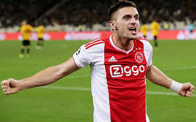 D van de beek (14' 14th minute, 40' 40th minute) d tadic (24. Jadwal Klasemen Liga Belanda Ajax Vs Utrecht Psv Vs Twente Bola Bisnis Com