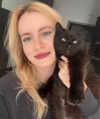 I'm from Ukraine. I hug my cat. I write in the dark. I laugh, I cry, I  survive. Because giving up is not an option.