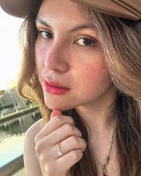 Darlene Palacios's Instagram, Twitter & Facebook