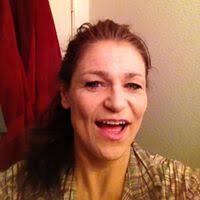 Kari Haught's Instagram, Twitter & Facebook