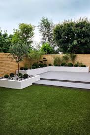 Some common plants are rosemary, lavender, primrose, lantana, four o'clock and periwinkle, grow them in sunny space of your. Small Low Maintenance Garden Yorkshire Gardens Minimalist Style Garden Wood Plastic Composite Homify Patio Garden Design Back Garden Design Small Garden Design