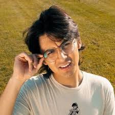 Adriel Rivera (@AgerollRivera)