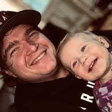 Sean Shotts's Instagram, Twitter & Facebook