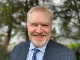 David Walter's Instagram, Twitter & Facebook