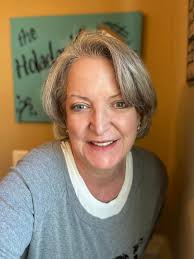 So what IS Lipsense Cream?🧐 *formerly hydramatte Simply put, it's a long  lasting lipstick that isn't going to transfer onto your coffee cup ☕️ • one  step • no tingle • no