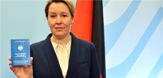 Sie hat es geschafft, in rasantem tempo aus der. Giffey Genitalverstummelung Ist Schlimme Menschenrechtsverletzung