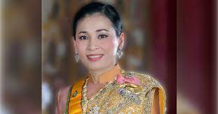 สมเด็จพระนางเจ้าสุทิดา พัชรสุธาพิมลลักษณ พระบรมราชินี เสด็จพระราชสมภพ เมื่อวันที่ 3 มิถุนายน พ.ศ. Fgbzparast33om
