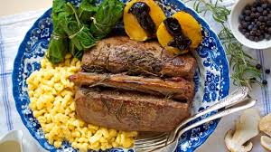 Rezepte 2014 Rehrucken An Steinpilzsauce Und Knopfli Srf Bi De Lut Landfrauenkuche Srf