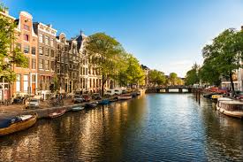 I've outlined all the details of where to stay, where and what to eat and drink and what you must do! Netherlands Association Montessori Internationale