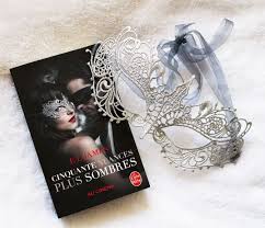 T'es maman, t'as la trentaine et t'as pas lu 50 nuances de grey ? 50 Nuances Plus Sombres Film Fifty Shades Of Grey Avis Masque Blog Cinquante Nuances 50 Nuances Cinquante Nuances De Grey