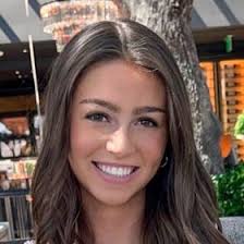 Haley Daniels (haleyygrace)