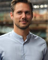 Peter Schnabel's Instagram, Twitter & Facebook