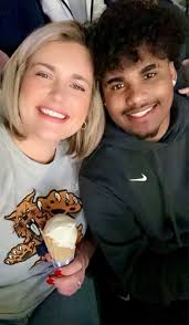 Ky. mother using social media to carry