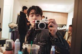 Behind The Scenes Of Wkorea Shoot With Henryl89 S Camera Henry Lau Korean Artist Boyfriend Material
