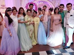 The indian online form diary for women offers a total knowledge on the present mold patterns, wonder tips, and more to. Naira Dresses In Yrkkh Off 76 Nulifehealth Ca