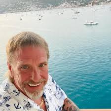 Has anyone ever actually made it to Great Stirrup Cay lol? Just got  cancelled