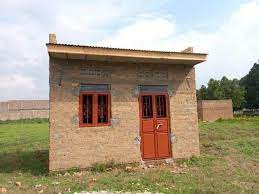 The houses in very rural parts of the country are made of mud and are thatched with grass. To Pay Shs300 000 A Month For Rent Or Build A Small House Of Shs1 5m Nile Post