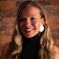 Kayla Landry's Instagram, Twitter & Facebook