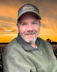 Jonathon Walter's Instagram, Twitter & Facebook