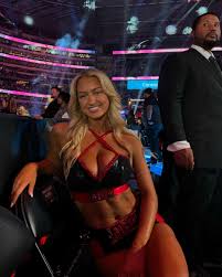 Picture of ring girl Sydney Thomas at Jake Paul vs Mike Tyson fight