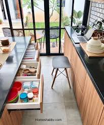 Desain dapur catering in titles/descriptions. Desain Dapur Belakang Dekat Dengan Taman Aman Dan Tak Membuat Bau Asap Homeshabby Com Design Home Plans Home Decorating And Interior Design