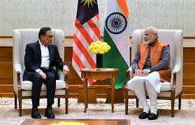 Pada tahun 1999, dalam persidangan yang kontroversial ia divonis hukuman enam. Pm Meets Datuk Seri Anwar Ibrahim Member Of The Malaysian Parliament Prime Minister Of India