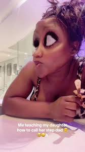 Meaning of 'Mokhuba' in English