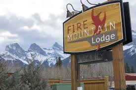 Locations de vacances à dead man's flats. Fire Mountain Lodge Canmore Alberta Price Address Reviews