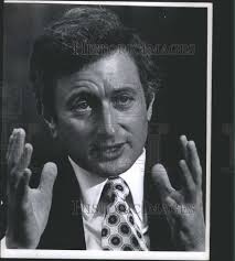 1977 Sander Levin giving a speech
