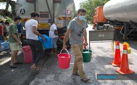 Gangguan bekalan air berjadual susulan aktiviti penambahbaikan sistem bekalan air di loji rawatan air sungai selangor fasa 2 (lrassp2), semakin beransur pulih dengan lebih 50 peratus pengguna yang terjejas dengan gangguan itu, sudah memperoleh bekalan air seperti biasa setakat pukul 6.00. Bernama Gangguan Bekalan Air Di 59 Kawasan Di Klang Shah Alam Dan Kuala Langat
