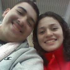 Stream Noel Corral music