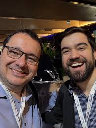 O que fazia o professor ou influencer que vc segue hoje? Eu estava no  Anbima Global Insights, me reciclando e também aprendo coisas novas sobre  investimento no exterior. Afinal a atualização faz