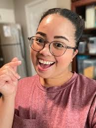 Kimberly Rayner's Instagram, Twitter & Facebook