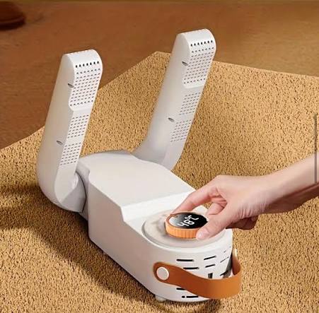 SECADOR ELÉCTRICO PARA ZAPATOS 👟✨ AYUDA A ELIMINAR HUMEDAD, OLORES Y  MANTENER TU CALZADO MÁS FRESCO Y SECO 😍🙌 DISEÑO PRÁCTICO, COMPACTO Y  PERFECTO PARA TODO TIPO DE ZAPATOS 💨🧦 PRECIO $3.90