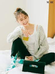 snow man向井康二 脚本 more向井着回しday7 オンライン飲みは髪型も重要 ファッションコーディネート 冬コーデ ニット コーデ