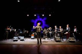 Per quattro mesi sul palco all'aperto nel parco di villa osio si susseguiranno a ritmo di jazz alcune tra le migliori formazioni del jazz italiano e internazionale. Roma Alla Casa Del Jazz Si Puo Fare Quattro Mesi Di Jazz Italiano E Internazionale Vivo Umbria