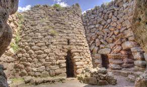 Aber wa ind ie und wie ind ie aufgebaut?der name nuraghe. Nuraghe Arrubiu Sardegnaturismo Sito Ufficiale Del Turismo Della Regione Sardegna
