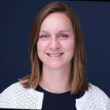 Katie Dinger's Instagram, Twitter & Facebook