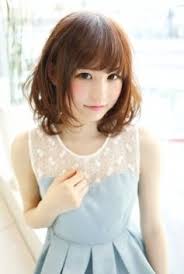 こんなに可愛くなれちゃう 逆三角顔の人に絶対似合うヘアスタイル ヘアスタイル ビューティー かわいい ヘアスタイル