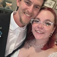 Who can make a custom birthday cake in Fulton, MO?