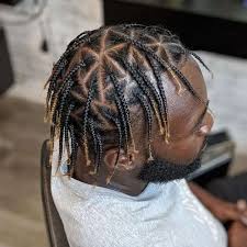 Use hair gel to shape the hair in between. 11 Best Box Braids Hairstyles For Men In 2021