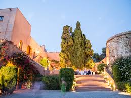Travellers can take advantage of such amenities: Castillo De Santa Catalina Wedding Venues In Malaga Spain