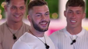 The 2020 Love Islanders as Lincoln students