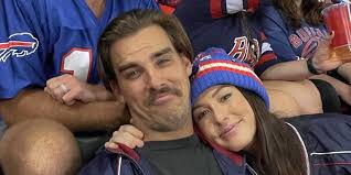 Bachelor In Paradise: Abigail & Noah Move In Together