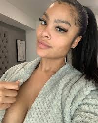 Nakita Young's Instagram, Twitter & Facebook